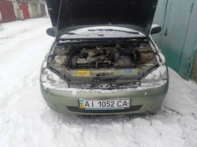 Зелений ВАЗ 1117 Калина, об'ємом двигуна 1.6 л та пробігом 43 тис. км за 1000 $, фото 1 на Automoto.ua