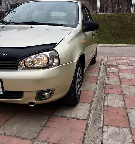 Жовтий ВАЗ 1118, об'ємом двигуна 1.6 л та пробігом 81 тис. км за 4100 $, фото 1 на Automoto.ua