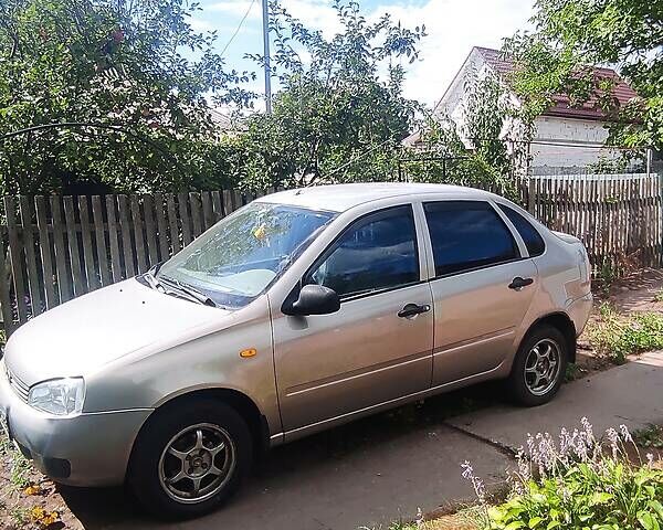 Сірий ВАЗ 1118, об'ємом двигуна 1.6 л та пробігом 182 тис. км за 3000 $, фото 1 на Automoto.ua