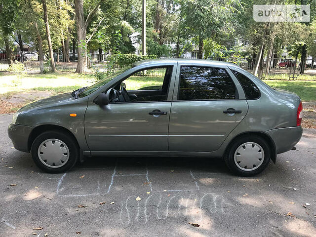 Сірий ВАЗ 1118, об'ємом двигуна 1.6 л та пробігом 61 тис. км за 3200 $, фото 1 на Automoto.ua