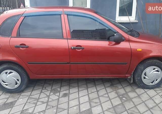 Красный ВАЗ 1119 Калина, объемом двигателя 1.6 л и пробегом 142 тыс. км за 2150 $, фото 1 на Automoto.ua