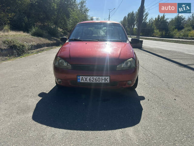 Красный ВАЗ 1119 Калина, объемом двигателя 1.6 л и пробегом 200 тыс. км за 2000 $, фото 1 на Automoto.ua