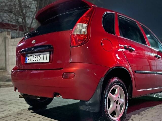 Красный ВАЗ 1119 Калина, объемом двигателя 1.6 л и пробегом 280 тыс. км за 2000 $, фото 1 на Automoto.ua