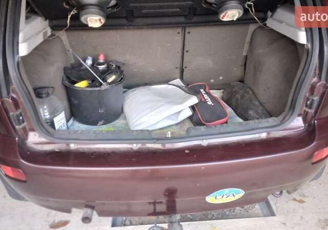 Красный ВАЗ 1119 Калина, объемом двигателя 1.6 л и пробегом 132 тыс. км за 2300 $, фото 1 на Automoto.ua