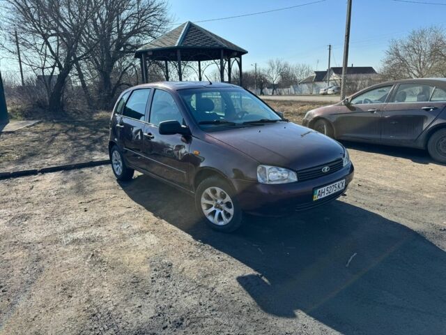 Красный ВАЗ 1119 Калина, объемом двигателя 1.6 л и пробегом 97 тыс. км за 1354 $, фото 1 на Automoto.ua