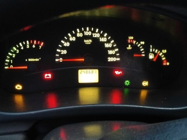 Серый ВАЗ 1119 Калина, объемом двигателя 1.6 л и пробегом 248 тыс. км за 1000 $, фото 1 на Automoto.ua