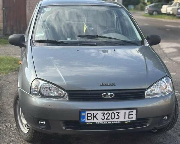 Сірий ВАЗ 1119 Калина, об'ємом двигуна 1.6 л та пробігом 120 тис. км за 2400 $, фото 1 на Automoto.ua