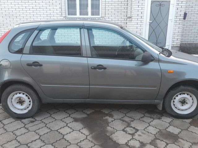 Серый ВАЗ 1119 Калина, объемом двигателя 1.6 л и пробегом 98 тыс. км за 2000 $, фото 1 на Automoto.ua