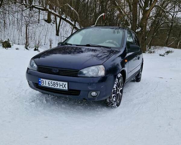 Синій ВАЗ 1119 Калина, об'ємом двигуна 1.6 л та пробігом 241 тис. км за 1600 $, фото 1 на Automoto.ua