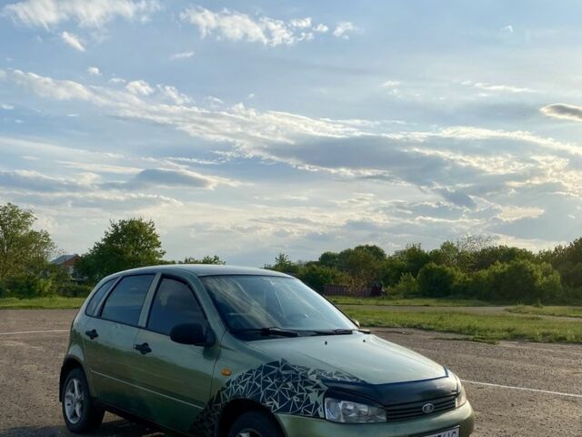 Зелений ВАЗ 1119 Калина, об'ємом двигуна 1.4 л та пробігом 300 тис. км за 1700 $, фото 1 на Automoto.ua