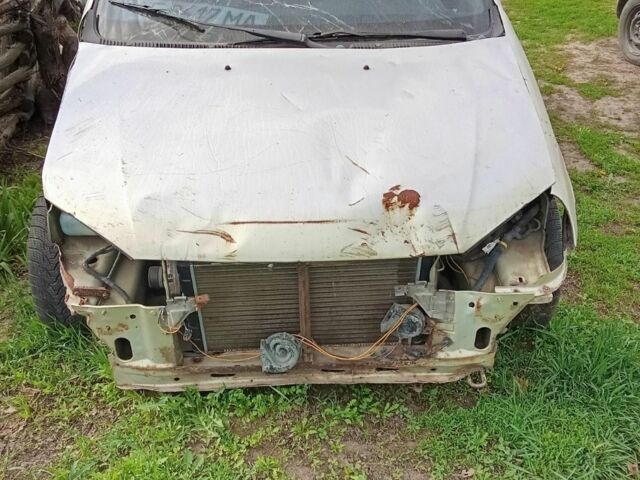 Бежевий ВАЗ 1119 Kalina Sport, об'ємом двигуна 0 л та пробігом 180 тис. км за 800 $, фото 1 на Automoto.ua