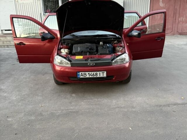 Червоний ВАЗ 1119 Kalina Sport, об'ємом двигуна 1.6 л та пробігом 220 тис. км за 1350 $, фото 1 на Automoto.ua