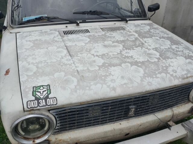 Белый ВАЗ 2101, объемом двигателя 10 л и пробегом 100 тыс. км за 300 $, фото 1 на Automoto.ua