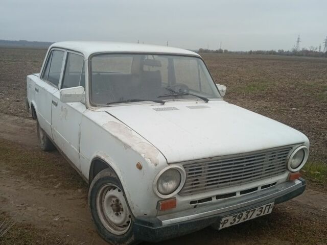 Белый ВАЗ 2101, объемом двигателя 0 л и пробегом 1000 тыс. км за 300 $, фото 1 на Automoto.ua