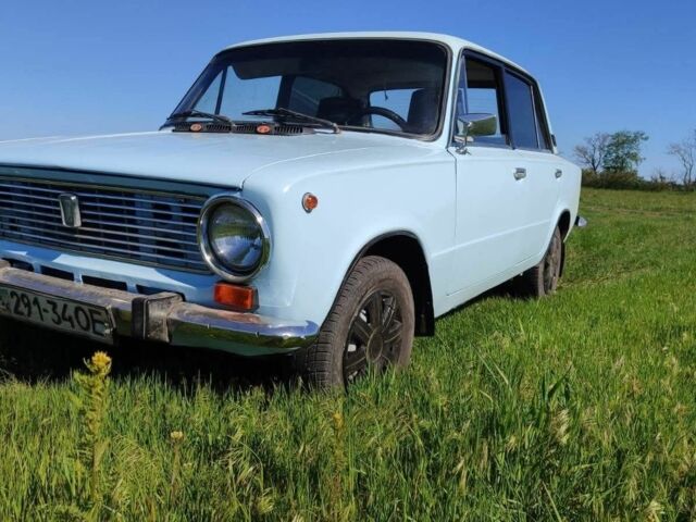 Белый ВАЗ 2101, объемом двигателя 1 л и пробегом 400 тыс. км за 700 $, фото 1 на Automoto.ua
