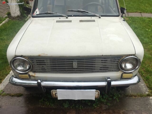 Белый ВАЗ 2101, объемом двигателя 1.2 л и пробегом 115 тыс. км за 426 $, фото 1 на Automoto.ua