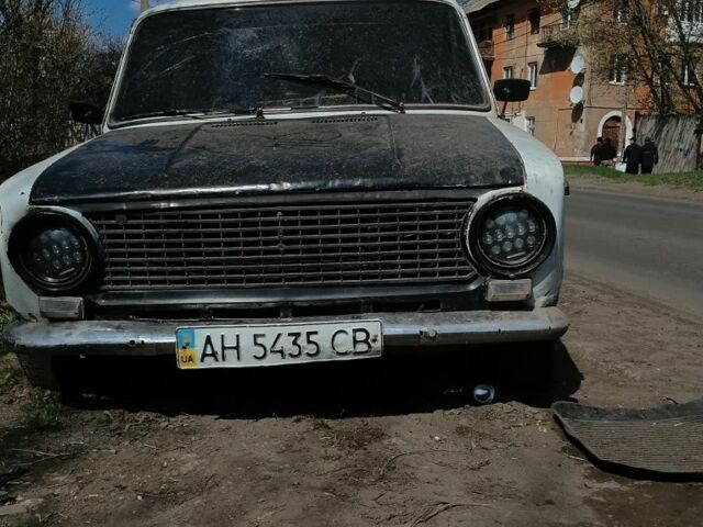 Белый ВАЗ 2101, объемом двигателя 1 л и пробегом 66 тыс. км за 161 $, фото 1 на Automoto.ua