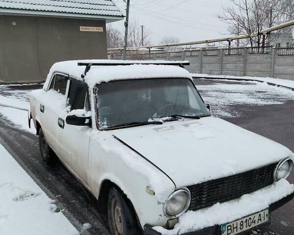 Белый ВАЗ 2101, объемом двигателя 1.5 л и пробегом 400 тыс. км за 500 $, фото 1 на Automoto.ua