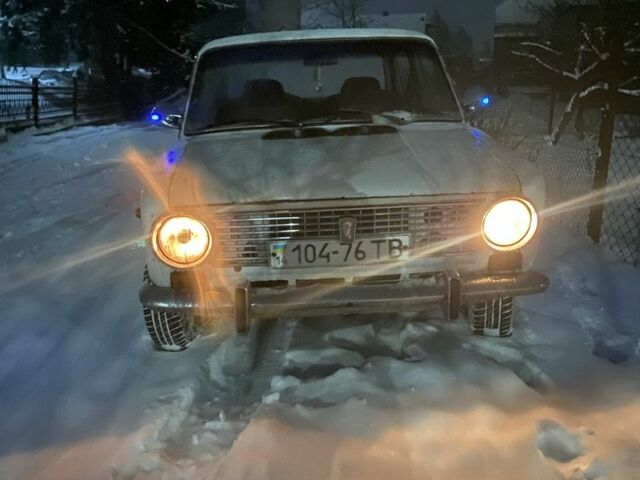 Белый ВАЗ 2101, объемом двигателя 1.3 л и пробегом 250 тыс. км за 300 $, фото 1 на Automoto.ua