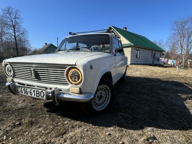 Белый ВАЗ 2101, объемом двигателя 1.3 л и пробегом 3 тыс. км за 900 $, фото 1 на Automoto.ua