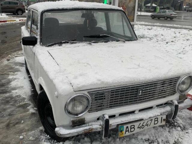 Білий ВАЗ 2101, об'ємом двигуна 1.5 л та пробігом 400 тис. км за 600 $, фото 1 на Automoto.ua