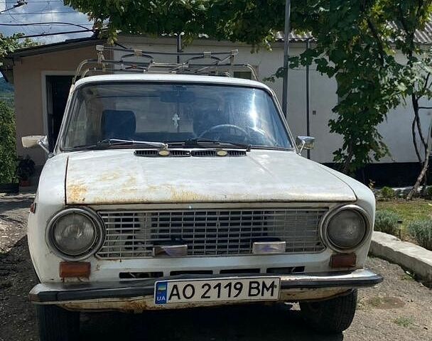 Белый ВАЗ 2101, объемом двигателя 1.2 л и пробегом 80 тыс. км за 400 $, фото 1 на Automoto.ua