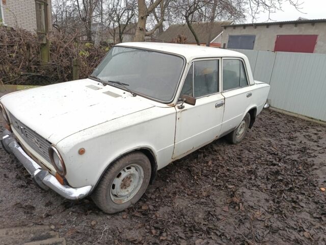 Белый ВАЗ 2101, объемом двигателя 0 л и пробегом 150 тыс. км за 355 $, фото 1 на Automoto.ua