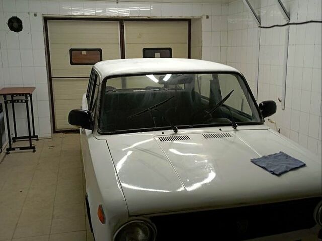 Белый ВАЗ 2101, объемом двигателя 11 л и пробегом 600 тыс. км за 800 $, фото 1 на Automoto.ua