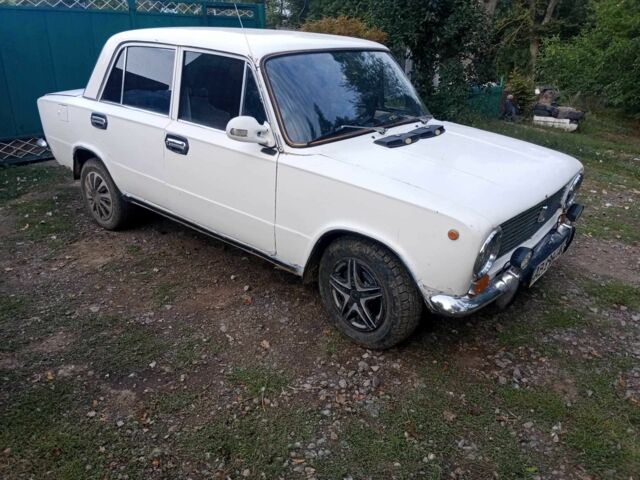 Белый ВАЗ 2101, объемом двигателя 1.5 л и пробегом 100 тыс. км за 300 $, фото 1 на Automoto.ua