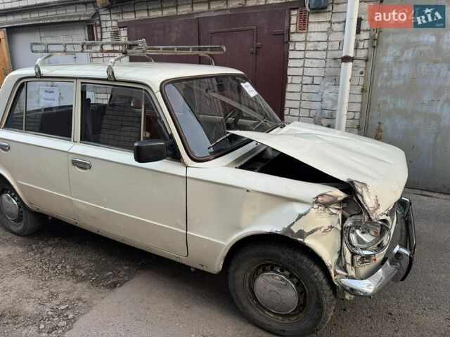 Белый ВАЗ 2101, объемом двигателя 1.2 л и пробегом 180 тыс. км за 350 $, фото 1 на Automoto.ua