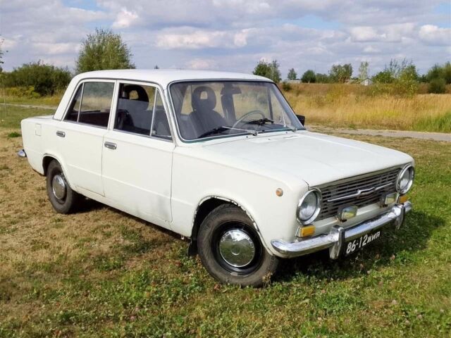 Белый ВАЗ 2101, объемом двигателя 0 л и пробегом 777 тыс. км за 583 $, фото 1 на Automoto.ua