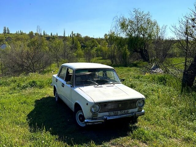 Белый ВАЗ 2101, объемом двигателя 1.2 л и пробегом 72 тыс. км за 390 $, фото 1 на Automoto.ua
