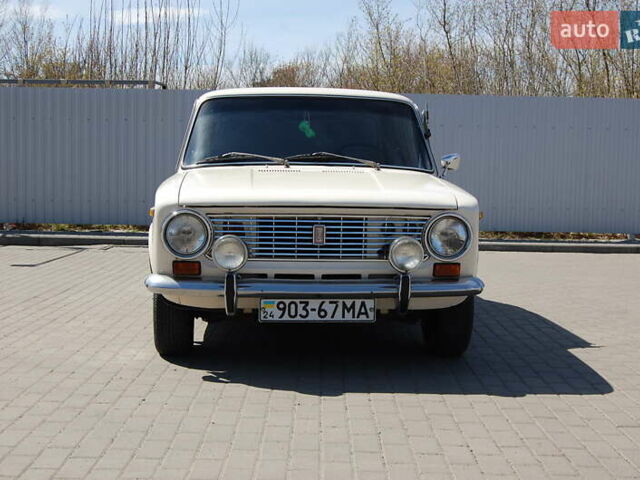 Белый ВАЗ 2101, объемом двигателя 1.2 л и пробегом 111 тыс. км за 2000 $, фото 1 на Automoto.ua