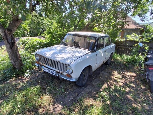 Белый ВАЗ 2101, объемом двигателя 0 л и пробегом 1000 тыс. км за 500 $, фото 1 на Automoto.ua