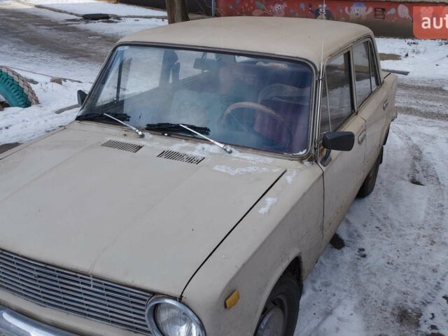 Белый ВАЗ 2101, объемом двигателя 1.2 л и пробегом 200 тыс. км за 500 $, фото 1 на Automoto.ua
