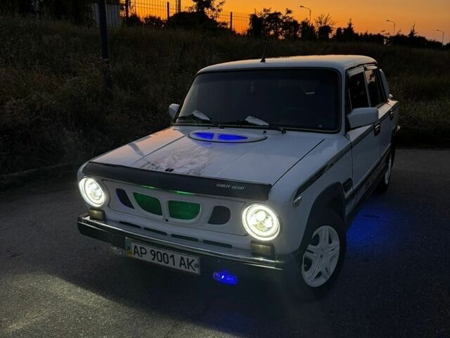 Белый ВАЗ 2101, объемом двигателя 1.2 л и пробегом 200 тыс. км за 1200 $, фото 1 на Automoto.ua