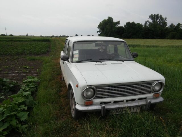 Белый ВАЗ 2101, объемом двигателя 1.2 л и пробегом 100 тыс. км за 500 $, фото 1 на Automoto.ua