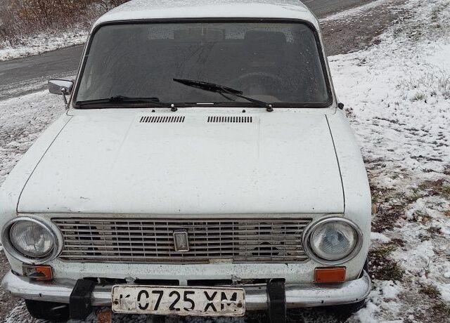 Білий ВАЗ 2101, об'ємом двигуна 2 л та пробігом 50 тис. км за 700 $, фото 1 на Automoto.ua