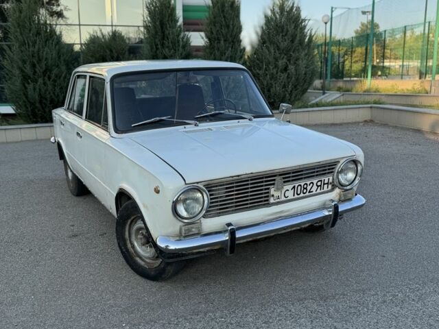Белый ВАЗ 2101, объемом двигателя 1.5 л и пробегом 130 тыс. км за 600 $, фото 1 на Automoto.ua