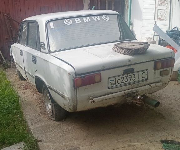 Белый ВАЗ 2101, объемом двигателя 1 л и пробегом 2 тыс. км за 158 $, фото 1 на Automoto.ua
