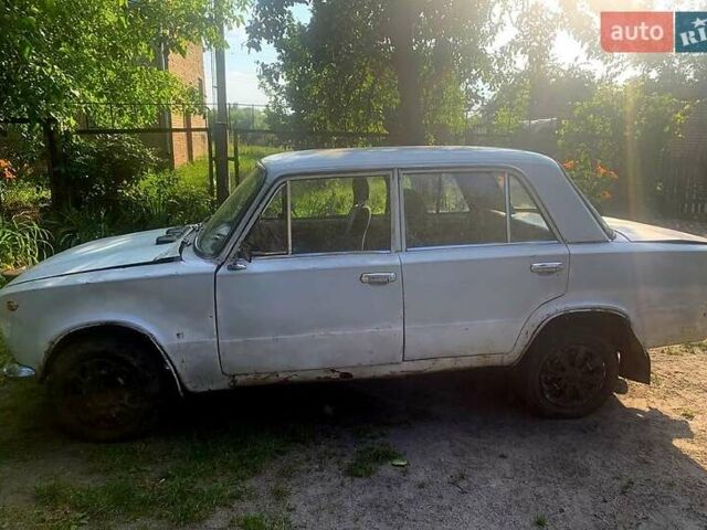 Белый ВАЗ 2101, объемом двигателя 1.2 л и пробегом 365 тыс. км за 360 $, фото 1 на Automoto.ua