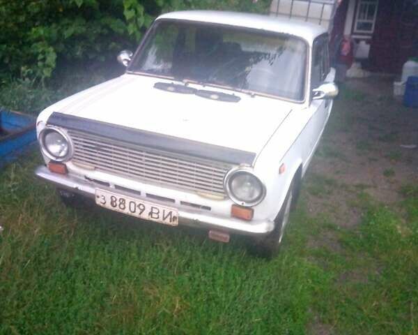 Белый ВАЗ 2101, объемом двигателя 0 л и пробегом 200 тыс. км за 350 $, фото 1 на Automoto.ua