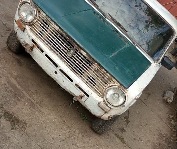Белый ВАЗ 2101, объемом двигателя 1 л и пробегом 70 тыс. км за 289 $, фото 1 на Automoto.ua