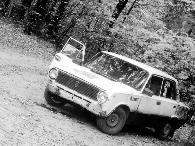 Белый ВАЗ 2101, объемом двигателя 1.5 л и пробегом 0 тыс. км за 300 $, фото 1 на Automoto.ua