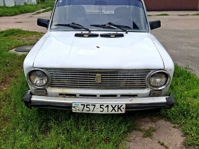 Белый ВАЗ 2101, объемом двигателя 1.2 л и пробегом 80 тыс. км за 400 $, фото 1 на Automoto.ua