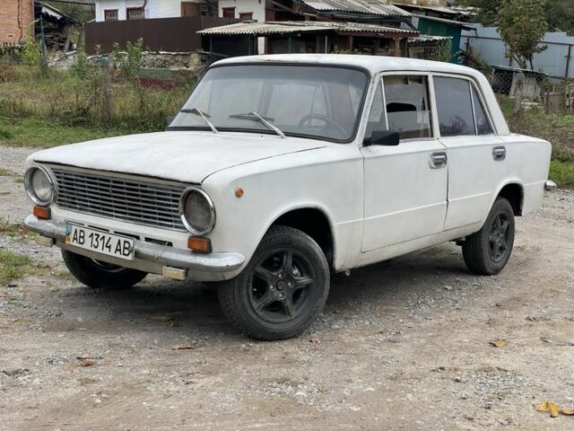 Белый ВАЗ 2101, объемом двигателя 0 л и пробегом 2 тыс. км за 300 $, фото 1 на Automoto.ua