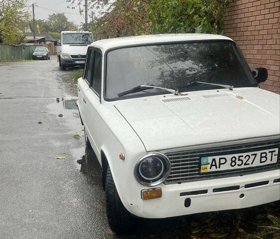 Белый ВАЗ 2101, объемом двигателя 1.2 л и пробегом 130 тыс. км за 700 $, фото 1 на Automoto.ua