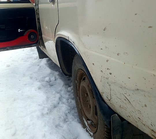 Белый ВАЗ 2101, объемом двигателя 1.2 л и пробегом 300 тыс. км за 470 $, фото 1 на Automoto.ua