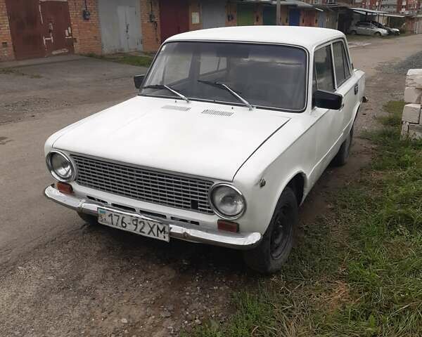 Белый ВАЗ 2101, объемом двигателя 1.3 л и пробегом 789 тыс. км за 450 $, фото 1 на Automoto.ua