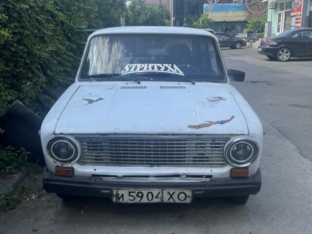 Белый ВАЗ 2101, объемом двигателя 1.5 л и пробегом 300 тыс. км за 400 $, фото 1 на Automoto.ua